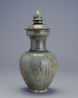 藏品(龍泉窯青釉刻花蓋瓶)的圖片