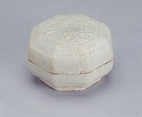 藏品(青白瓷八角形小盒)的圖片