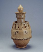 藏品(青釉鏤空淨瓶)的圖片