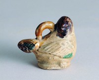 藏品(長沙窯青釉褐綠彩鴿子)的圖片