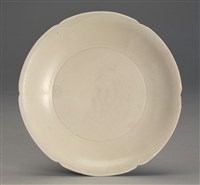 藏品(白釉菱花口碟)的圖片