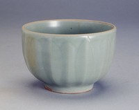 藏品(龍泉青釉蓮瓣碗)的圖片