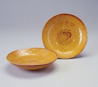 藏品(黃褐釉印花碟)的圖片