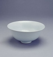 藏品(卵白釉菊瓣紋碗)的圖片