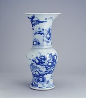 藏品(青花山水觚形瓶)的圖片