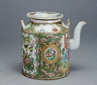 藏品(廣彩開光人物花鳥茶壺)的圖片