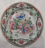 藏品(粉彩春遊人物瓷盤)的圖片