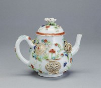 藏品(粉彩浮雕花籃瓷壺)的圖片