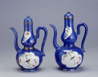 藏品(藍地描金粉彩花鳥葫蘆瓶)的圖片