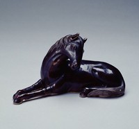 藏品(仿銅色瓷臥馬)的圖片