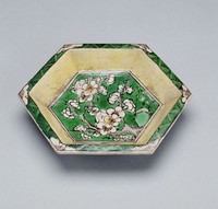 藏品(素三彩乾果瓷盤)的圖片