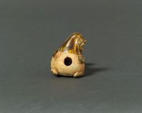 藏品(長沙窯正面鳥形三孔玩具)的圖片