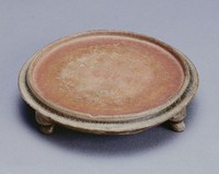 藏品(青瓷三足硯)的圖片