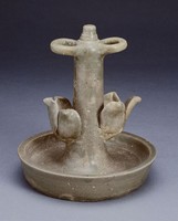 藏品(青瓷樹形油燈)的圖片