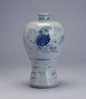 藏品(青花壬字菊紋梅瓶)的圖片