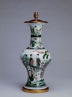 藏品(綠彩人物瓷瓶台燈座)的圖片