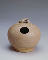 藏品(白瓷石灰壺)的圖片