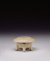 藏品(耀州窯青瓷刻花五足香爐)的圖片