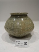 藏品(粉青鑲嵌 印菊花紋壺)的圖片