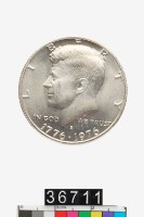 藏品(美國獨立200週年50分紀念幣)的圖片