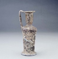 藏品(玻璃束頸直線紋單耳瓶)的圖片