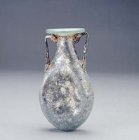 藏品(玻璃雙龍耳展口凹形瓶)的圖片