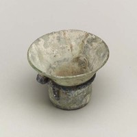 藏品(玻璃雙繫大口桶瓶)的圖片