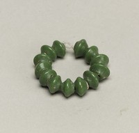 藏品(藍色琉璃珠串)的圖片