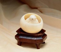 藏品(牙刻雞仔蛋)的圖片