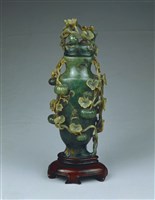 藏品(「瓜瓞綿綿」青玉瓶)的圖片