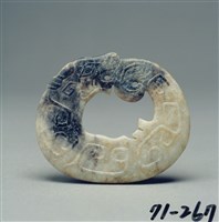 藏品(白玉龍形珮)的圖片
