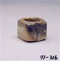 藏品(白玉琮)的圖片
