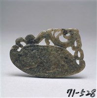 藏品(灰玉龍紋鉞形珮)的圖片