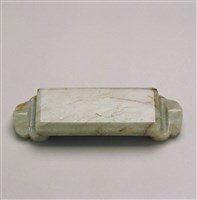 藏品(青白玉龜首墨床)的圖片