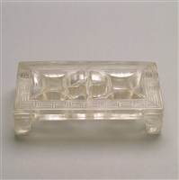 藏品(水晶透雕錢紋墨床)的圖片