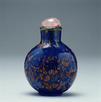 藏品(藍地金星套料鼻煙壺)的圖片