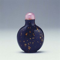 藏品(黑地金葉料鼻煙壺)的圖片