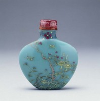 藏品(淺綠地草蟲鼻煙壺)的圖片