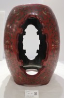 藏品(款彩纏枝番蓮紋鼓凳)的圖片