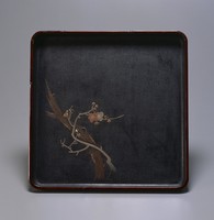 藏品(黑地梅花鏍鈿嵌四方托盤)的圖片