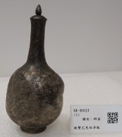 藏品(銀蹔花鳥紋淨瓶)的圖片