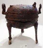 藏品(有蓋鐵鼎)的圖片