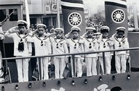 藏品(成人祭典中的兒童)的圖片