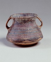 藏品(馬廠環帶鋸齒菱紋雙耳罐)的圖片