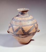 藏品(馬廠環帶曲折紋雙耳壺)的圖片