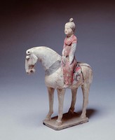 藏品(彩繪紅衣女騎俑)的圖片