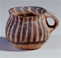 藏品(馬廠豎條紋單耳杯)的圖片