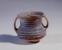 藏品(馬廠鋸齒紋雙拱形耳罐)的圖片