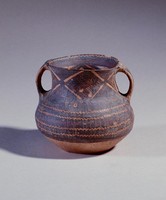 藏品(馬廠菱格網鋸齒紋雙耳罐)的圖片