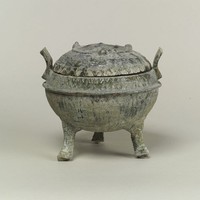 藏品(綠釉雲紋三足蓋鼎)的圖片